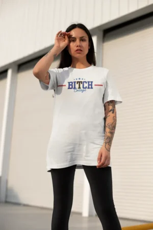 Oversize тениска Bitch College - Бяло