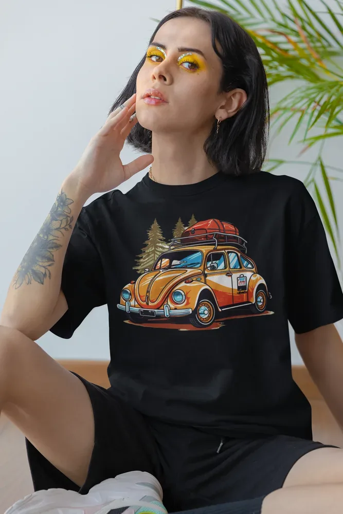 Oversize тениска с щампа Оранжев бръмбар - Черно