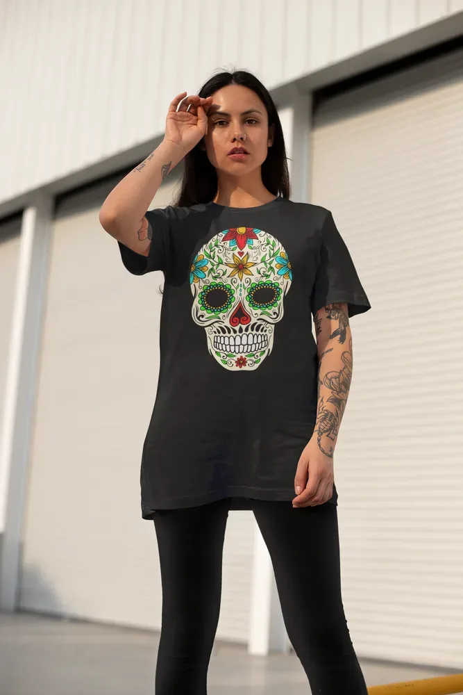 Oversize тениска с щампа Мексикански череп с цветя и орнаменти