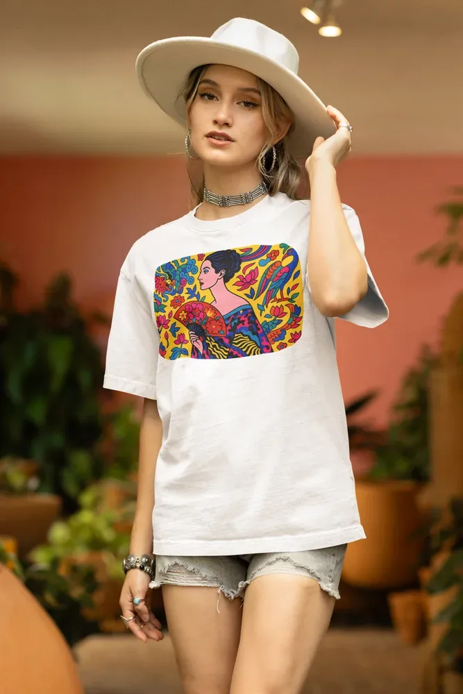 Oversize тениска с щампа Жена с ветрило