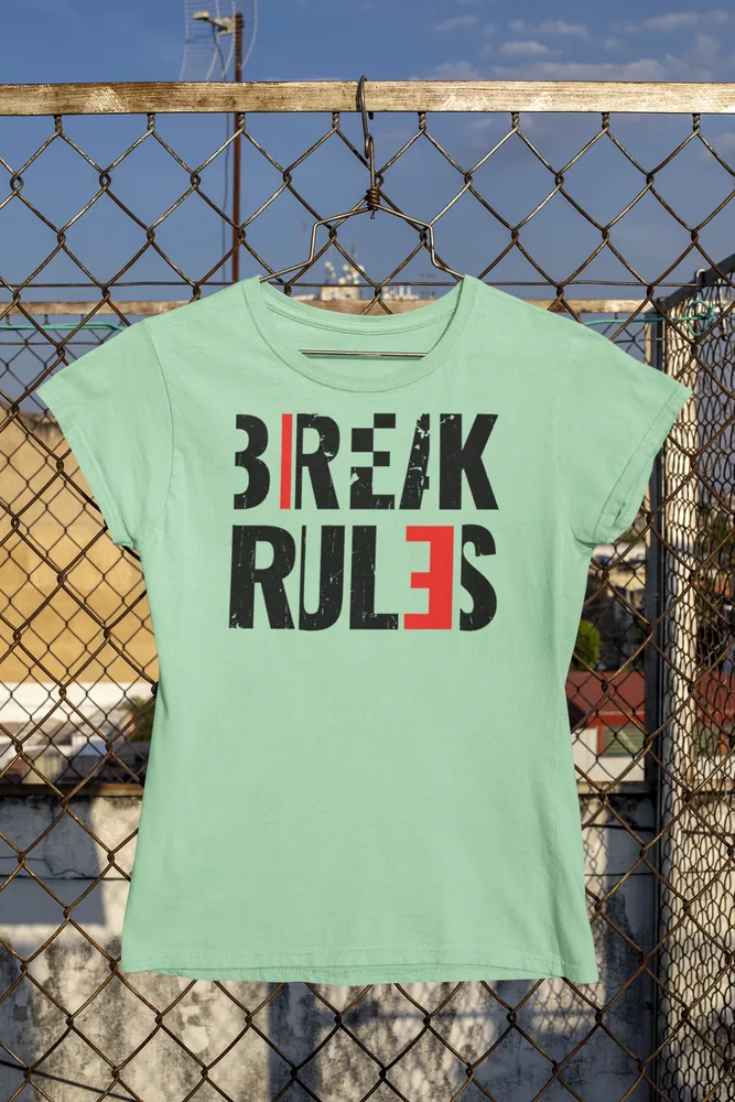 Дамска тениска с щампа Надпис BREAK RULES