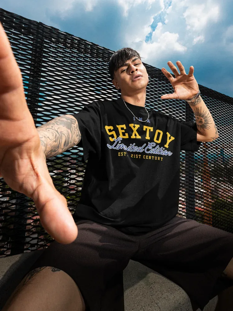 Oversize тениска с щампа Надпис I'M A SEXTOY
