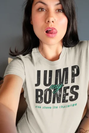 Дамска тениска с щампа Едър надпис JUMP my BONES - Natural