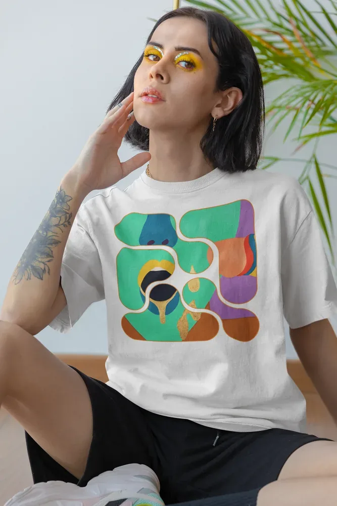 Oversize тениска с щампа Абстрактно женско лице